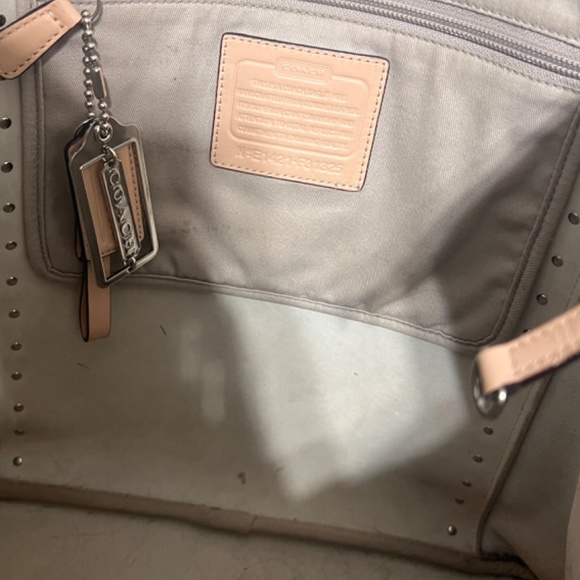 Coach Tote - Picture 2 of 4